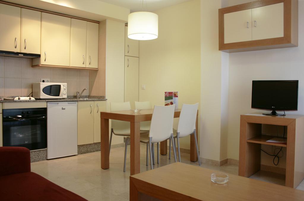 Aparthotel Milord'S Suites Benidorm Exterior foto
